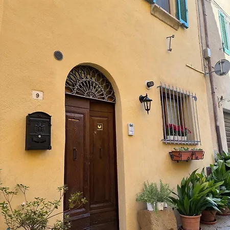 La Sesta Luna Apartment *